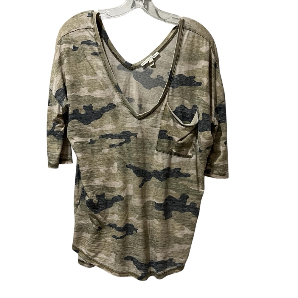 Express One Eleven Elbow Length Sleeve Shirt Women Small Camouflage Mult…